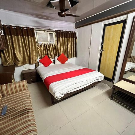 Hotel Maninagar Residency Ahmedabad Exterior photo