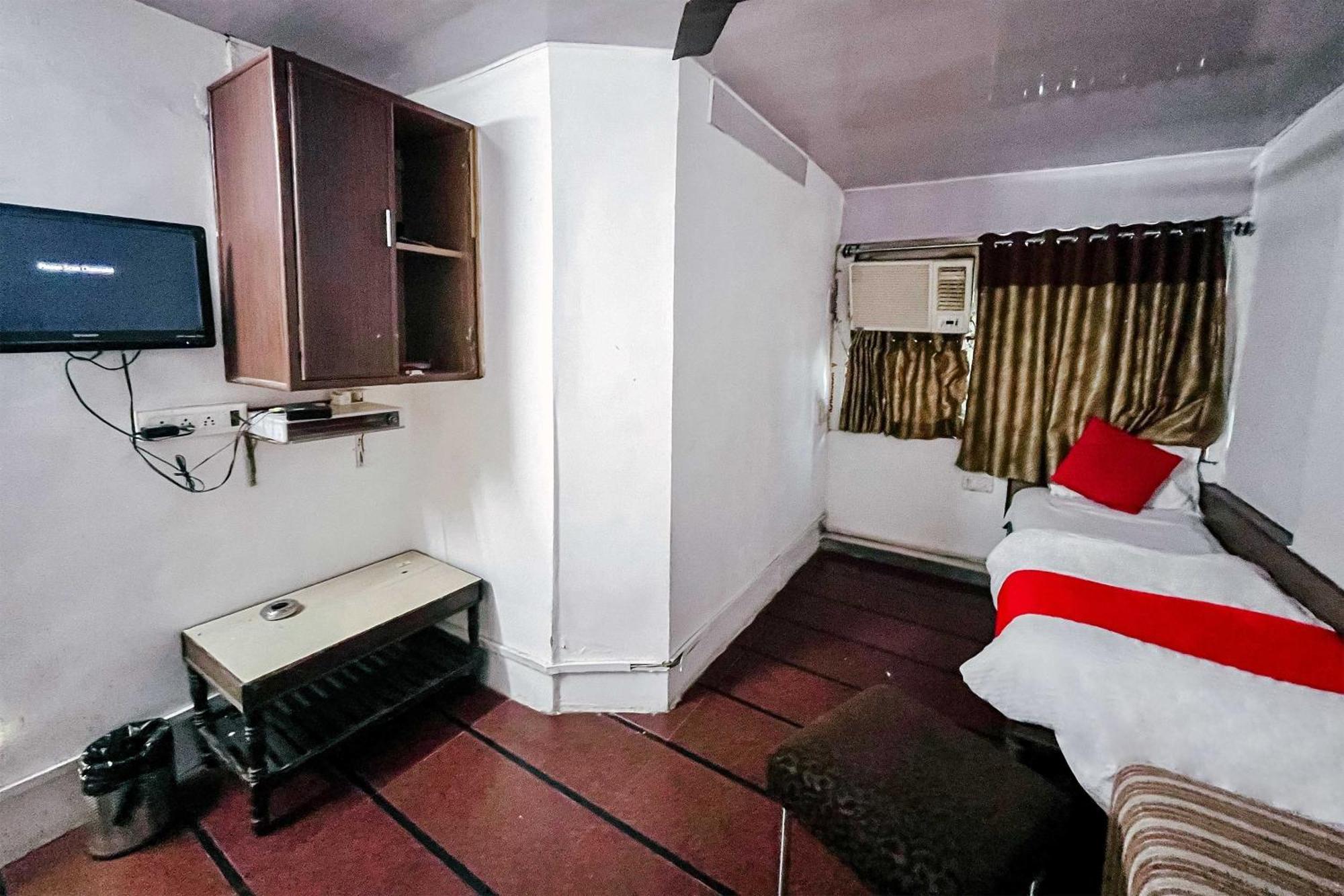 Hotel Maninagar Residency Watuwa Exterior photo