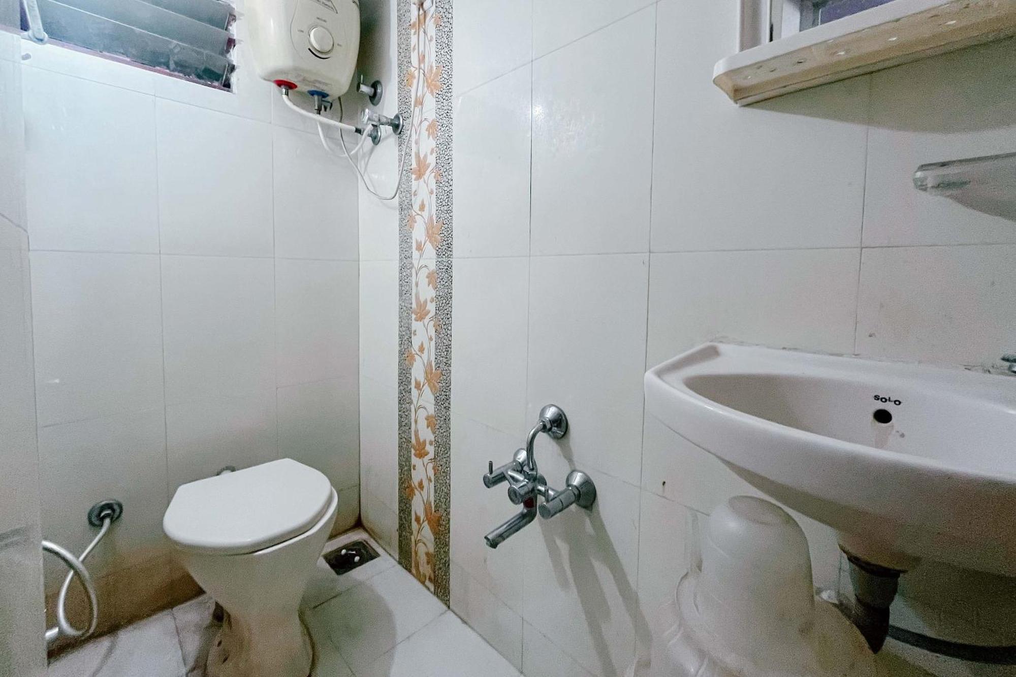 Hotel Maninagar Residency Watuwa Exterior photo